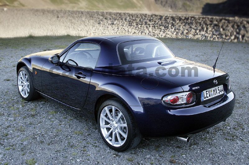 Mazda MX-5 Roadster Coupe