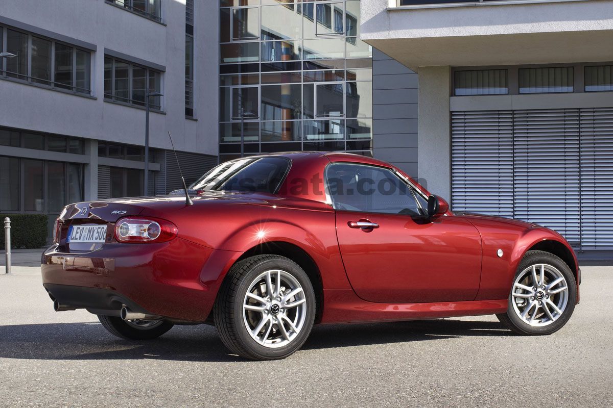 Mazda MX-5 Roadster Coupe