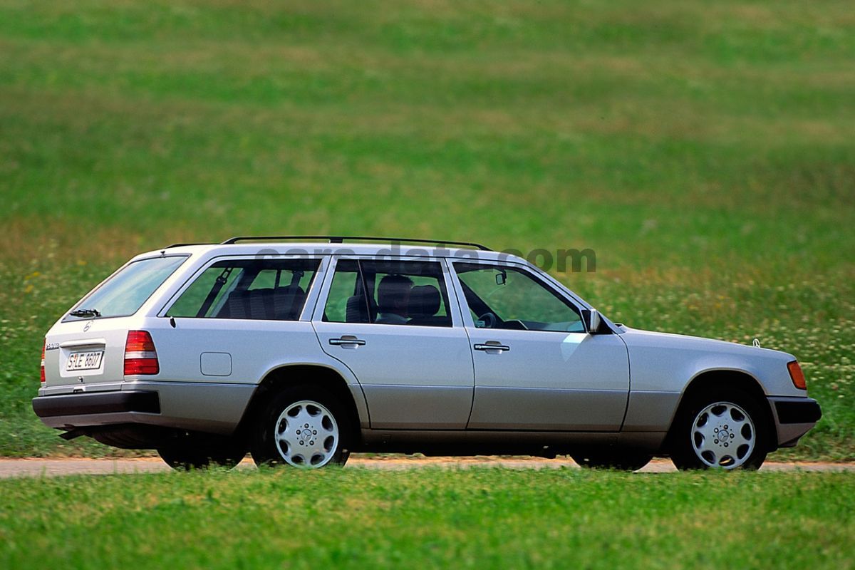 Mercedes-Benz 200-series Combi