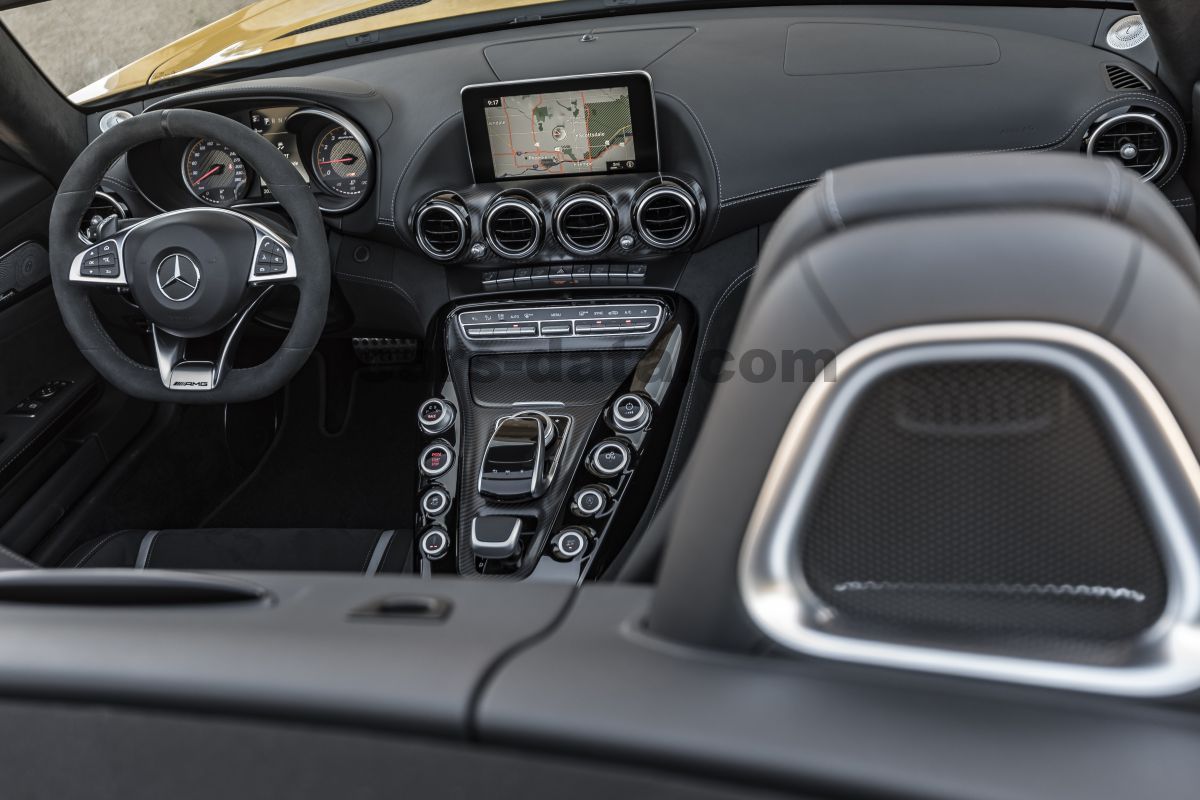 Mercedes-Benz AMG GT Roadster