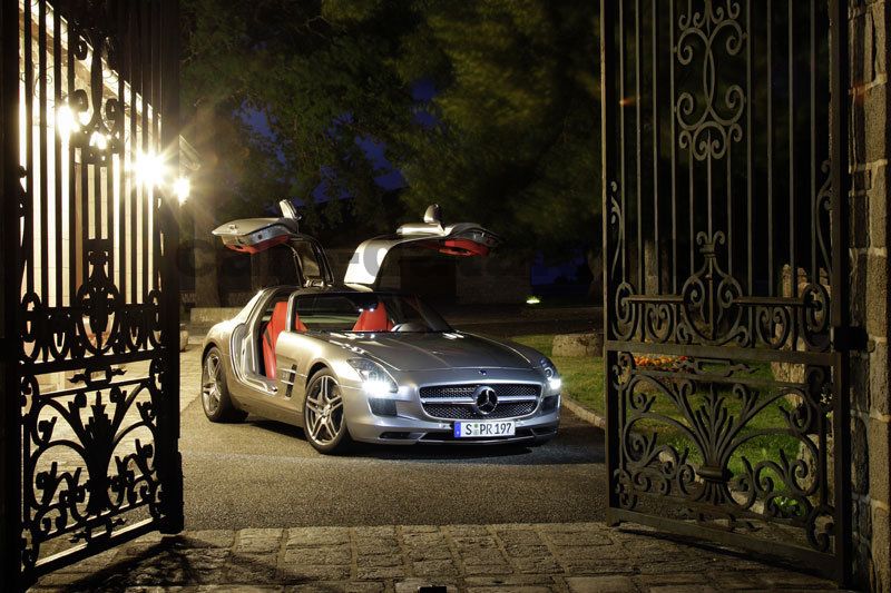 Mercedes-Benz SLS AMG