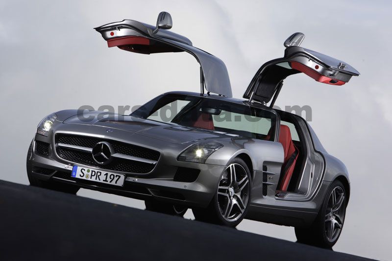 Mercedes-Benz SLS AMG