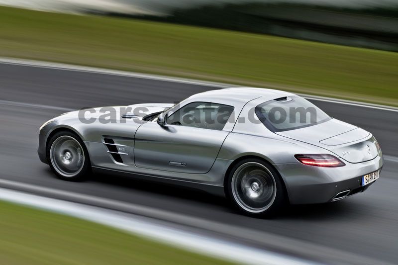 Mercedes-Benz SLS AMG