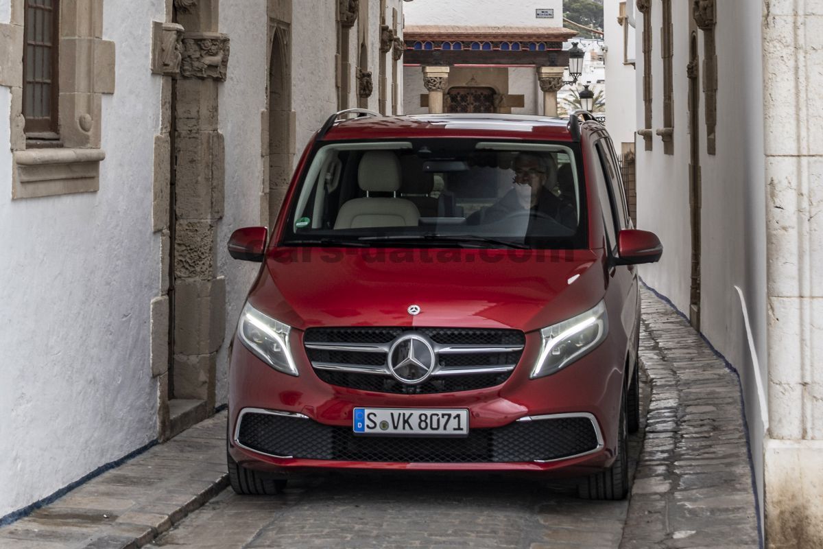 Mercedes-Benz V-class