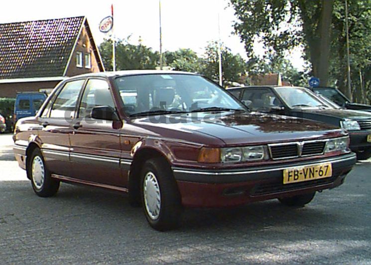 Mitsubishi Galant