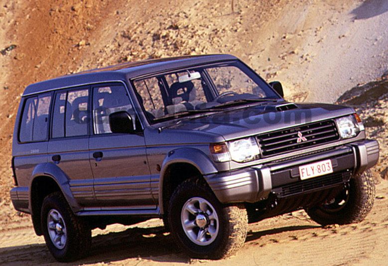 Mitsubishi Pajero Long Body