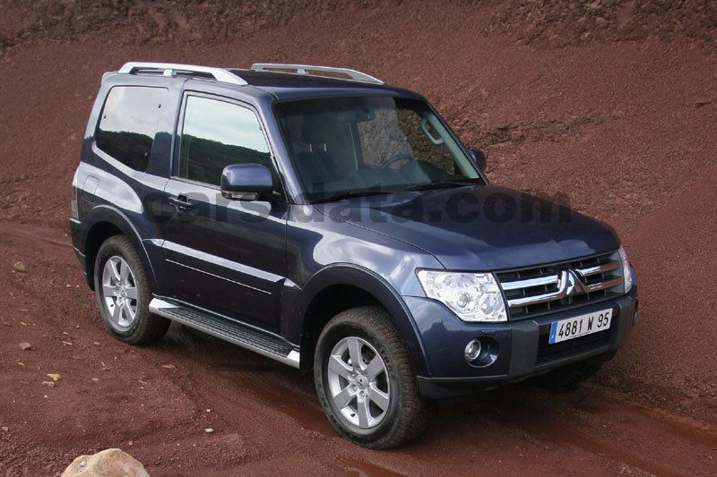 Mitsubishi Pajero SWB