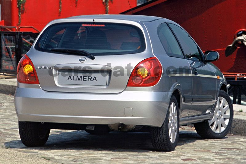 Nissan Almera