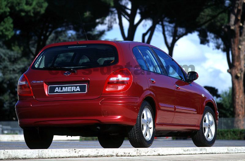 Nissan Almera