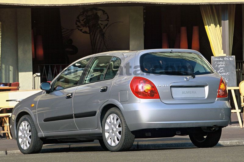 Nissan Almera