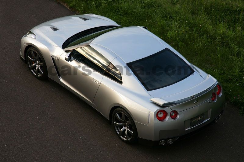 Nissan GT-R