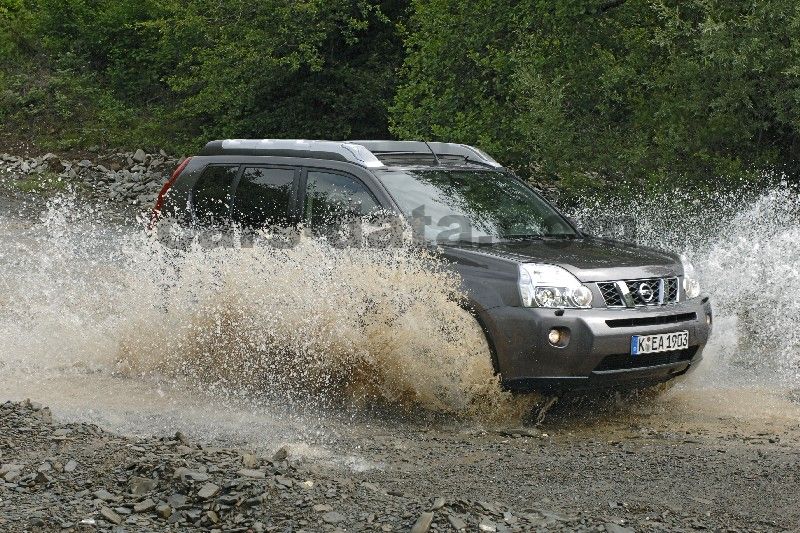 Nissan X-Trail Van