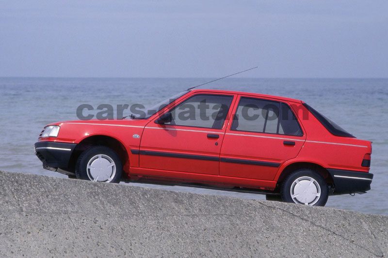 Peugeot 309