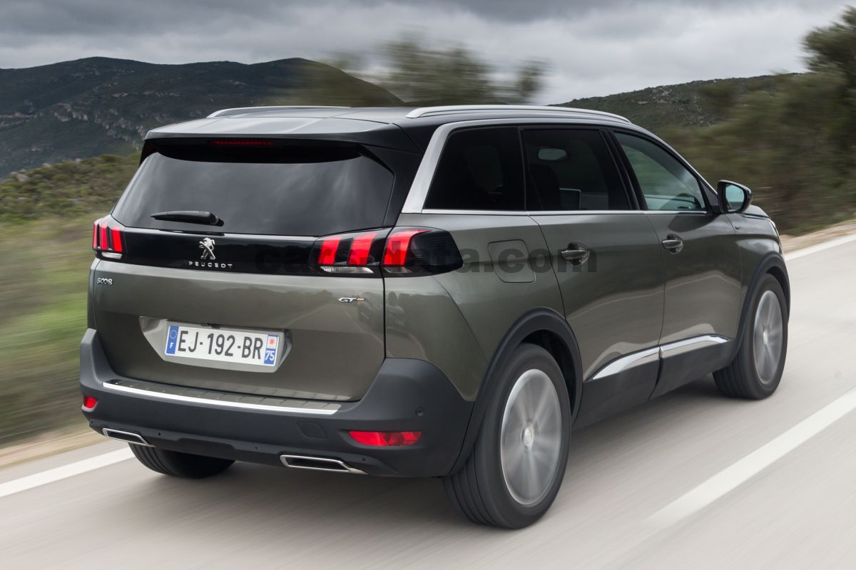 Peugeot 5008