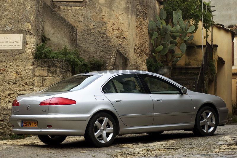 Peugeot 607