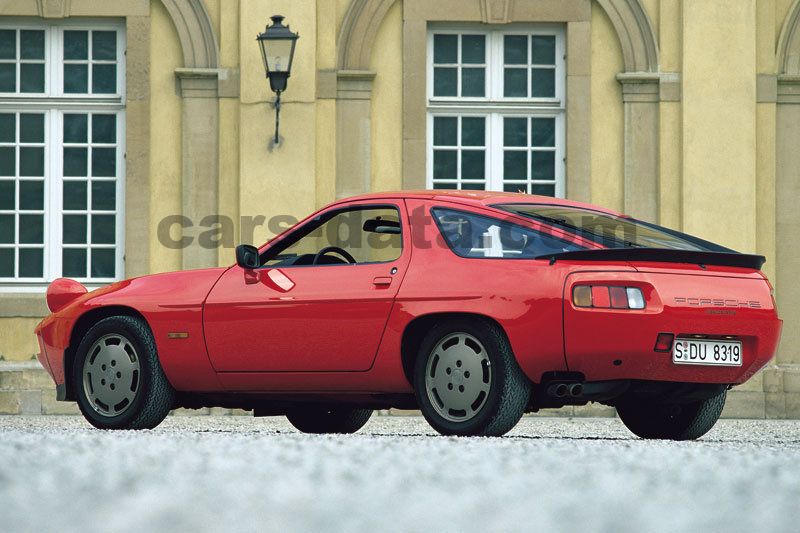 Porsche 928