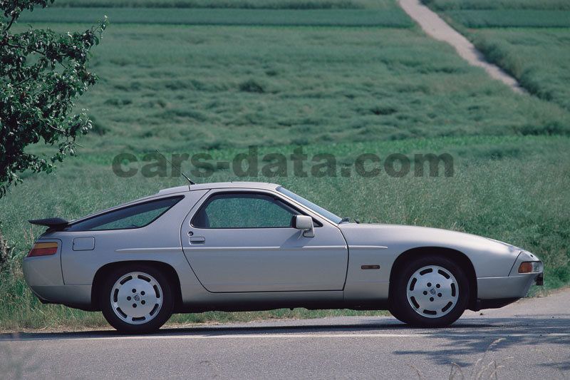 Porsche 928