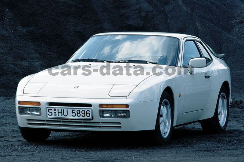 Porsche 944