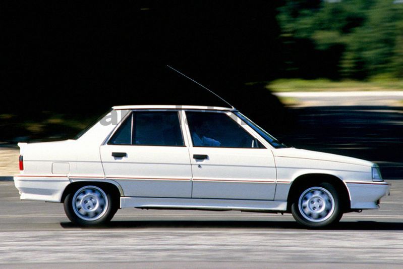 Renault 9