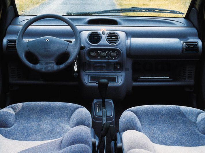 Indoor Autoschutzhülle passend für Renault Twingo 1993-present € 140