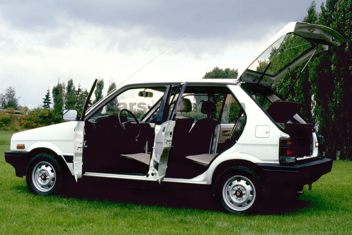 Subaru Justy