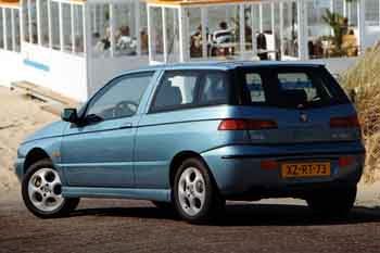 Alfa Romeo 145 1999