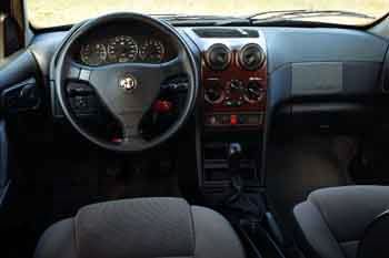 Alfa Romeo 145 1.8 Twin Spark 16V L