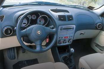 Alfa Romeo 147 2001