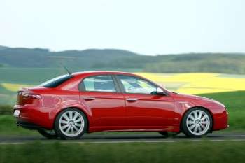 Alfa Romeo 159 2.4 JTDm 20v Elegante