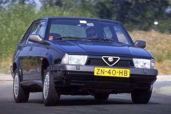 Alfa Romeo 75 1989