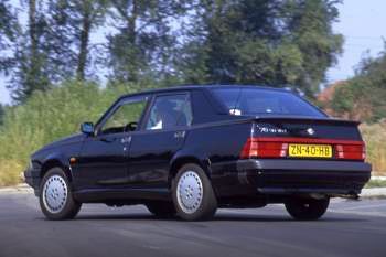 Alfa Romeo 75 1989