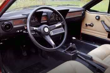 Alfa Romeo Alfetta GTV 2000 L