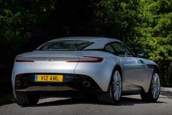 Aston Martin DB11 2016