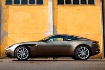 Aston Martin DB11 Coupe