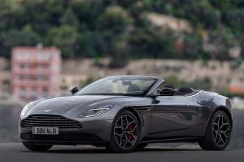 Aston Martin DB11 2018