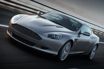 Aston Martin DB9 2004