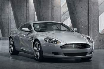 Aston Martin DB9 2004