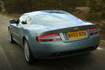 Aston Martin DB9 2004