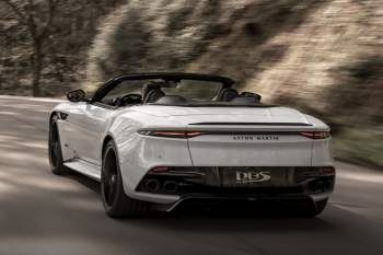 Aston Martin DBS 2020