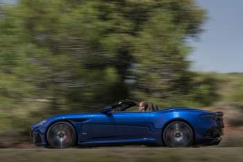 Aston Martin DBS Volante