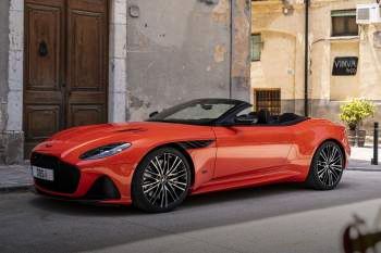 Aston Martin DBS 2020