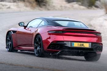 Aston Martin DBS 2019