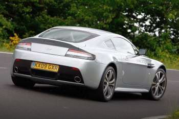 Aston Martin V12 Vantage Coupe