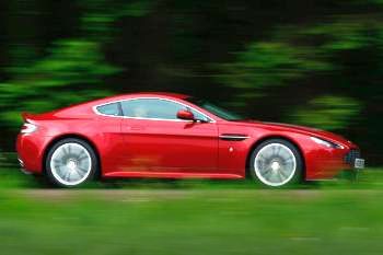 Aston Martin V12 Vantage Coupe