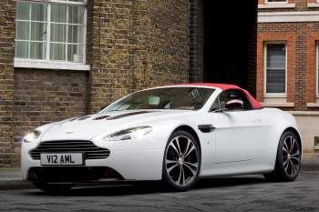 Aston Martin V12 Vantage Roadster