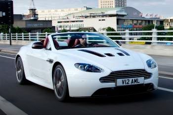 Aston Martin V12 Vantage Roadster