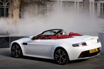 Aston Martin V12 Vantage Roadster S