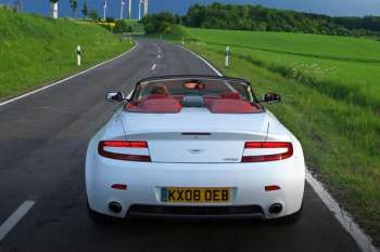 Aston Martin V8 Vantage Roadster