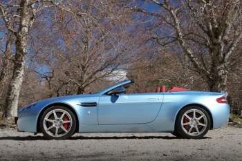 Aston Martin V8 Vantage Roadster