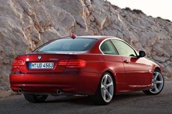 BMW 320d Coupe High Executive